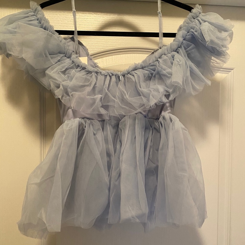 Off the Shoulder Top! - Picture 6 of 9
